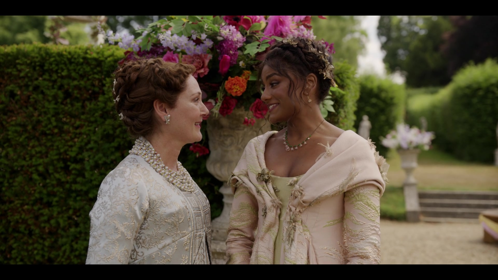 Bridgerton3x01_0056.jpg