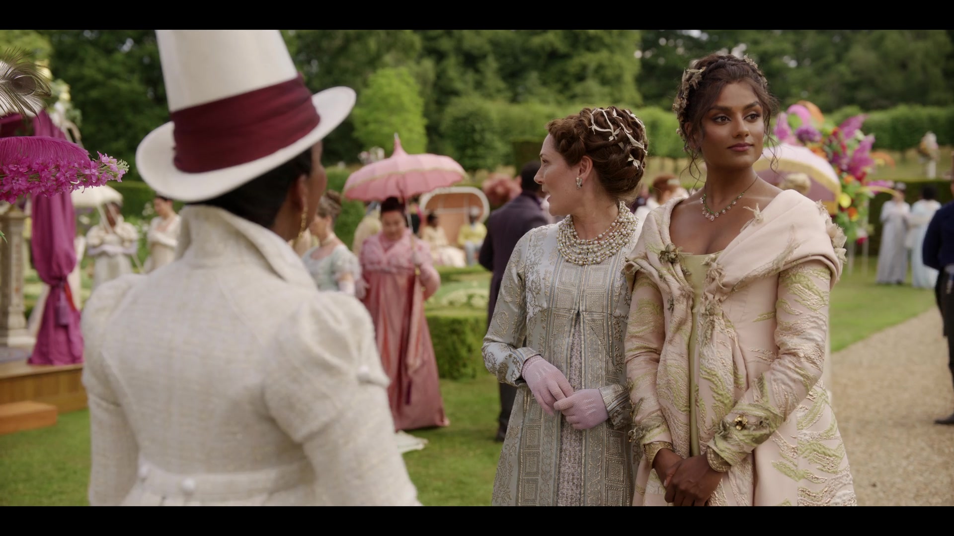 Bridgerton3x01_0101.jpg