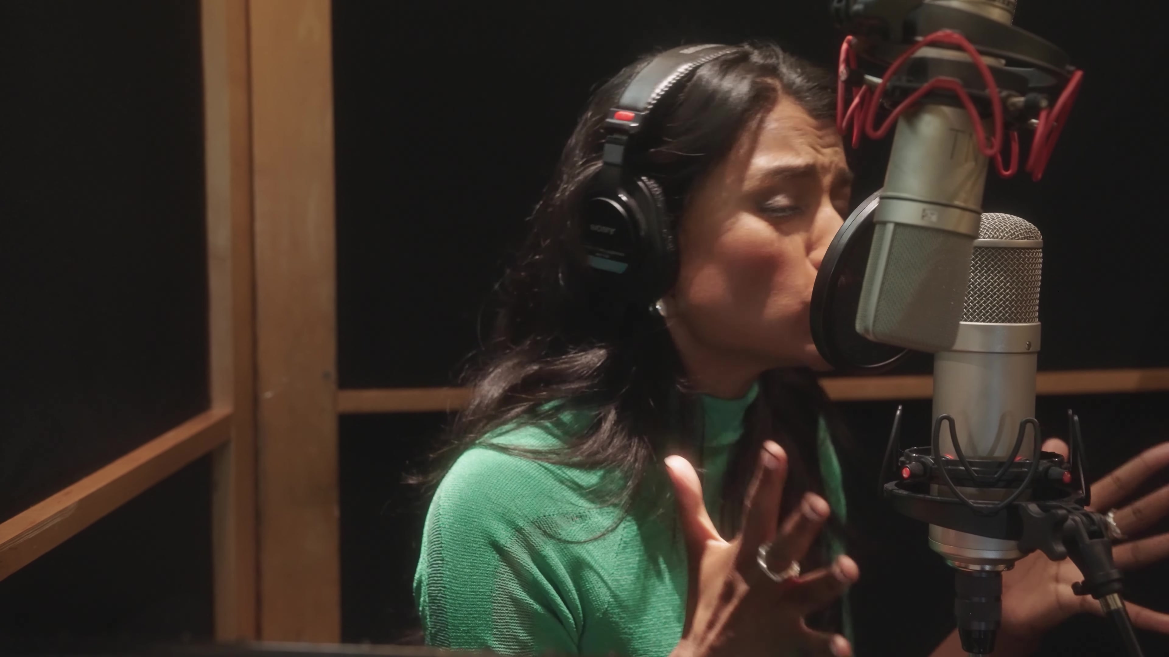 inthestudio144.jpg inthestudio144.jpg