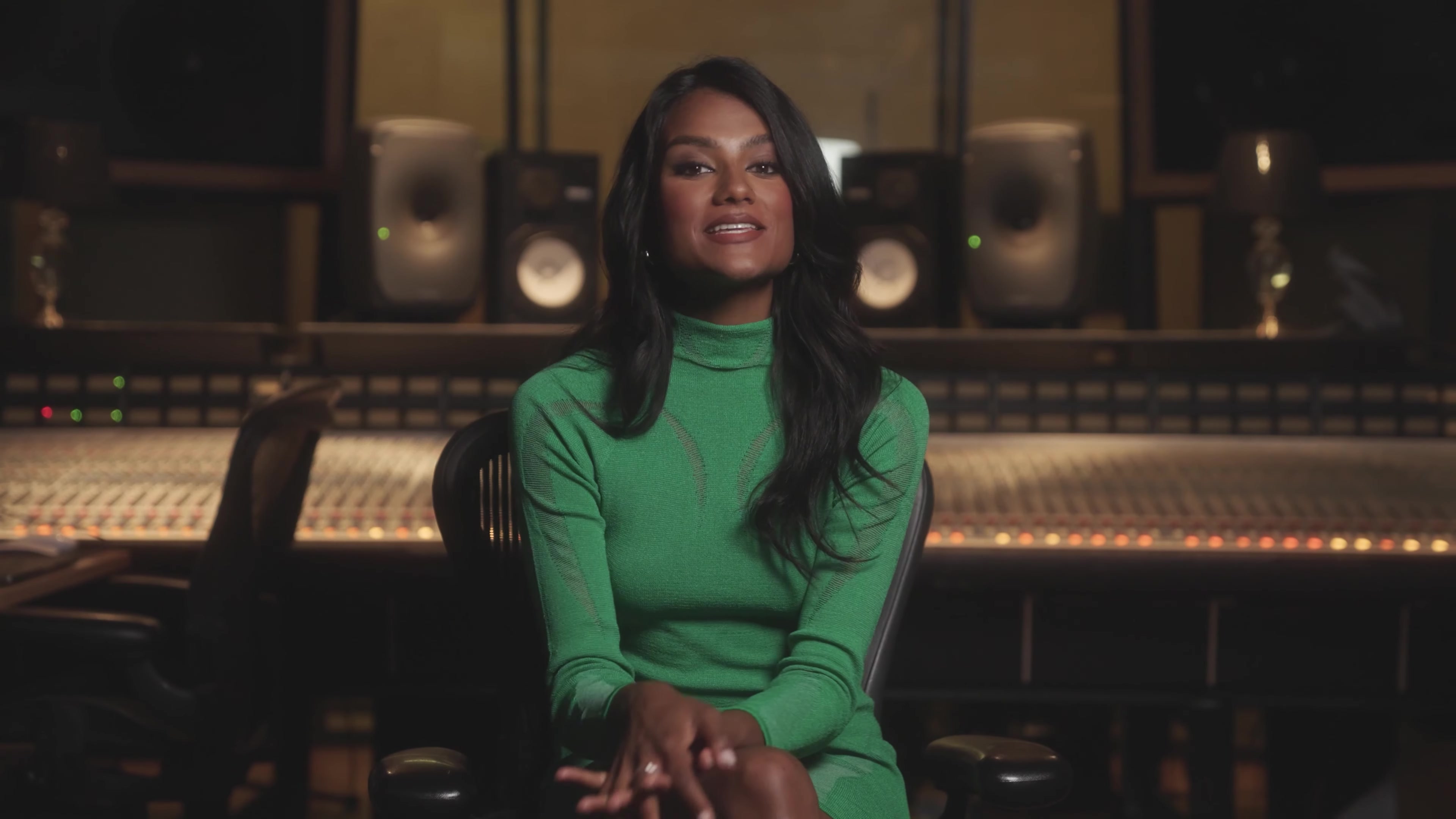 inthestudio176.jpg inthestudio176.jpg