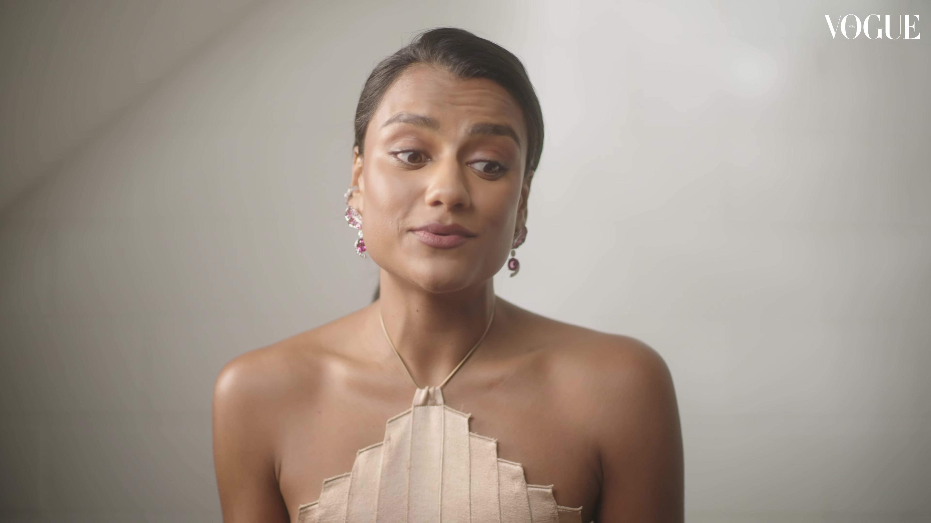 vogueindiabts110.jpg vogueindiabts110.jpg