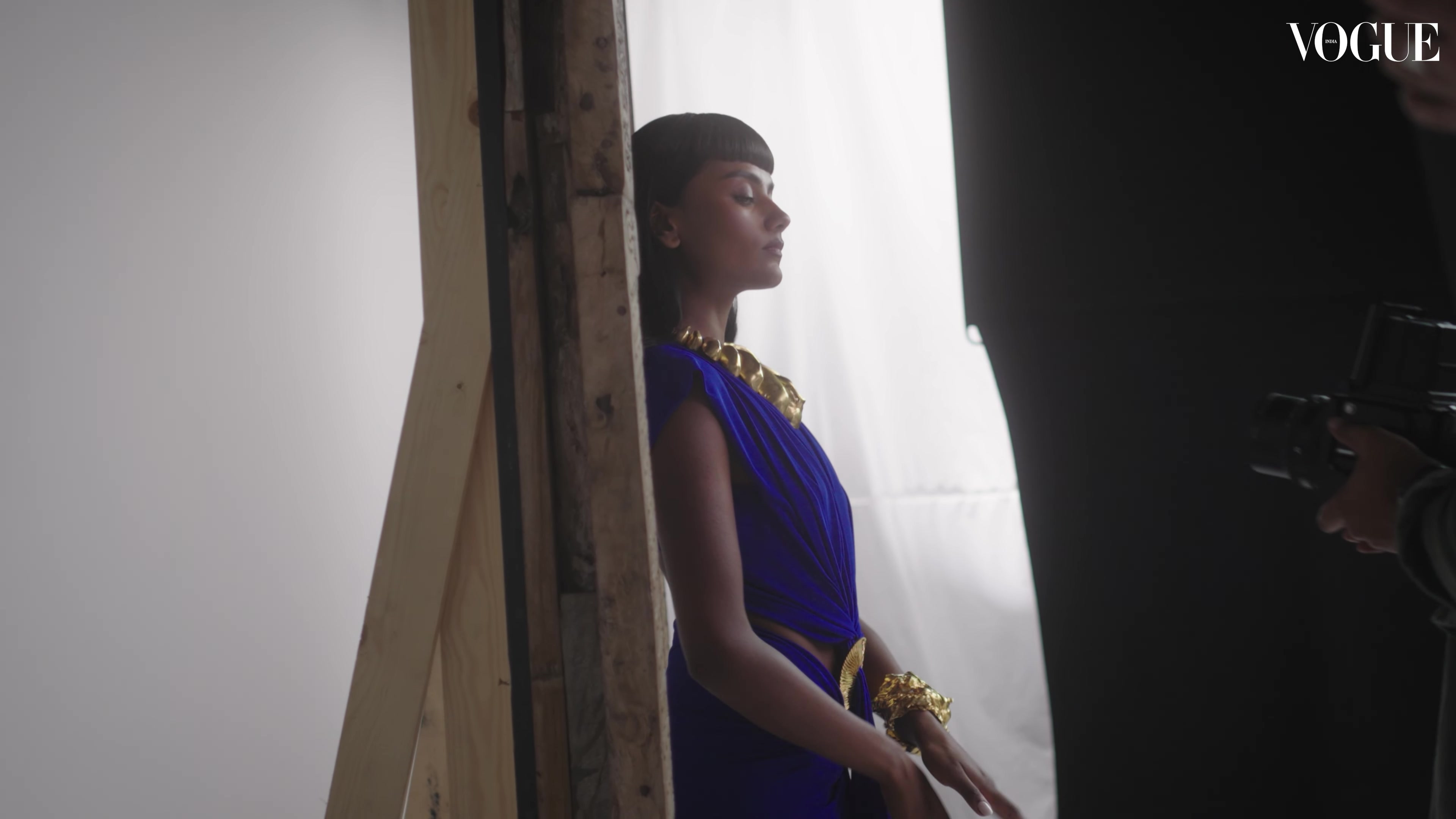 vogueindiabts301.jpg