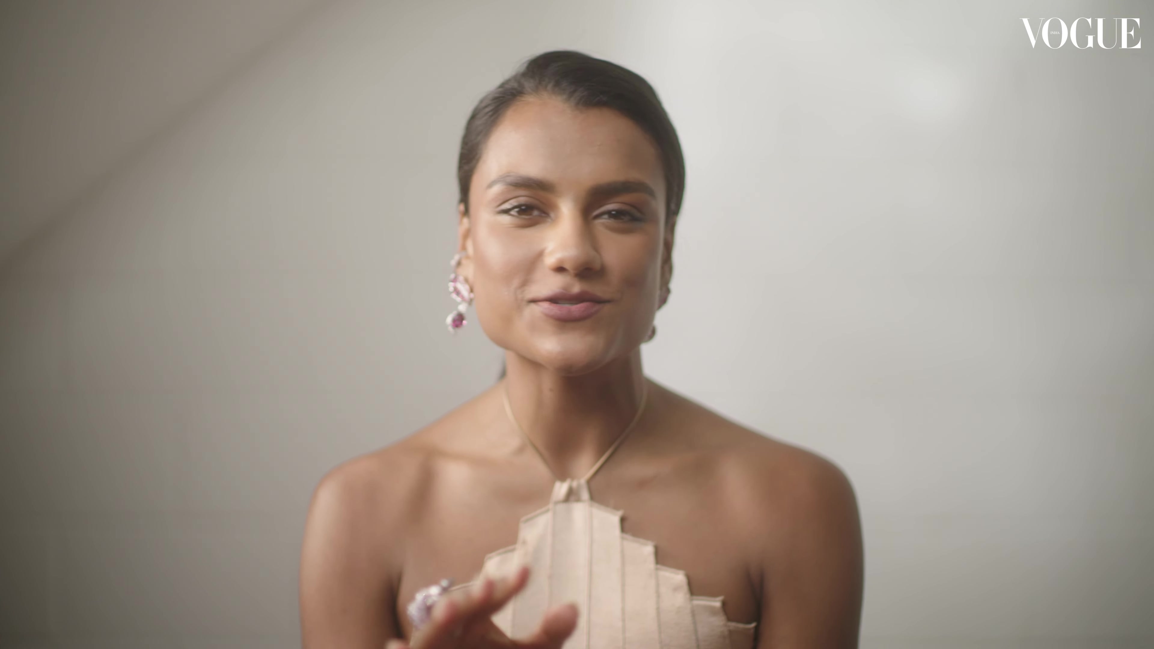 vogueindiabts358.jpg vogueindiabts358.jpg