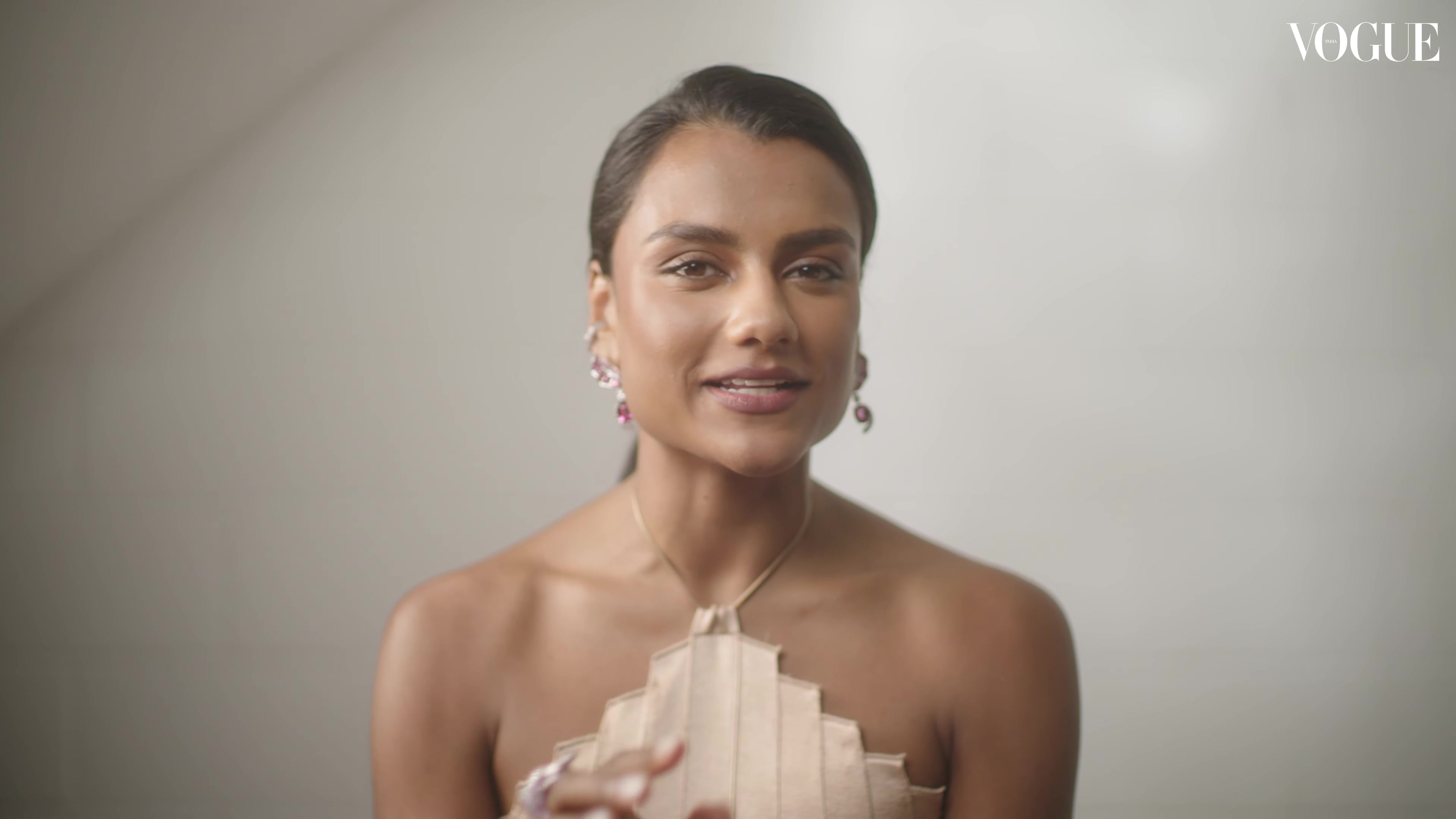 vogueindiabts359.jpg vogueindiabts359.jpg