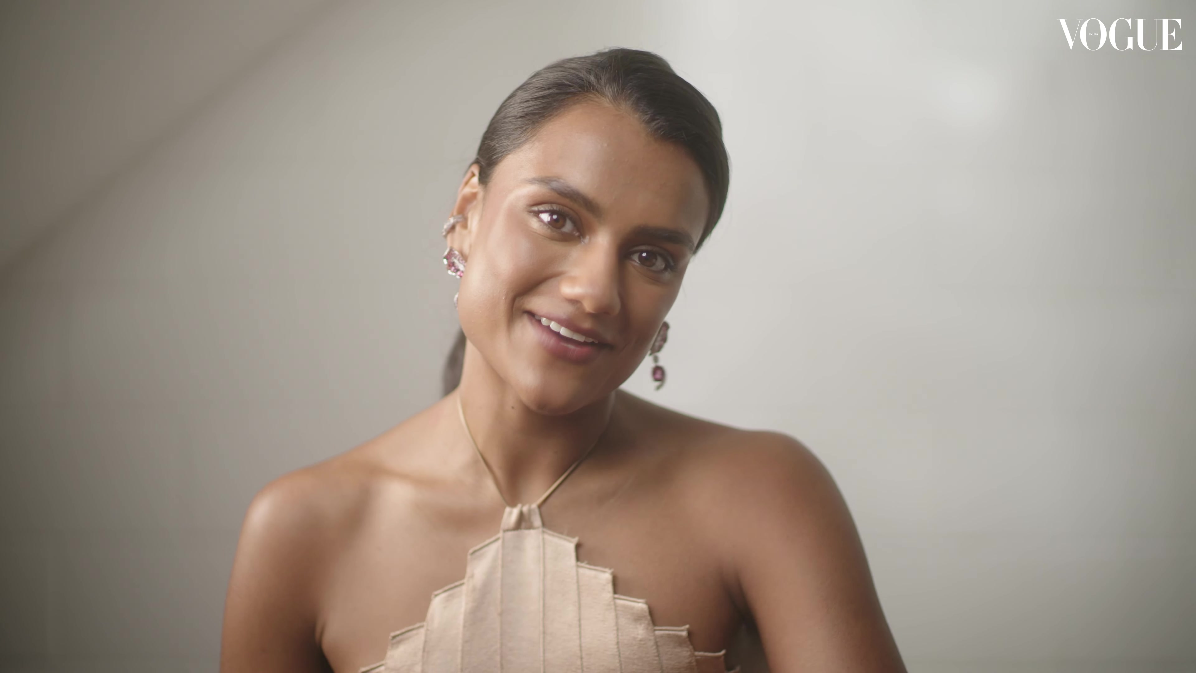 vogueindiabts477.jpg vogueindiabts477.jpg