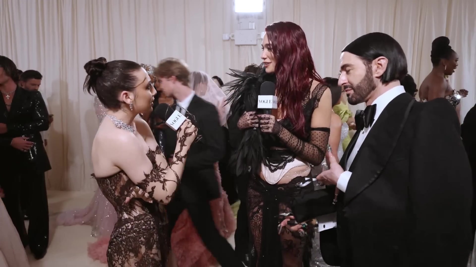 voguemetgalainline022.jpg voguemetgalainline022.jpg