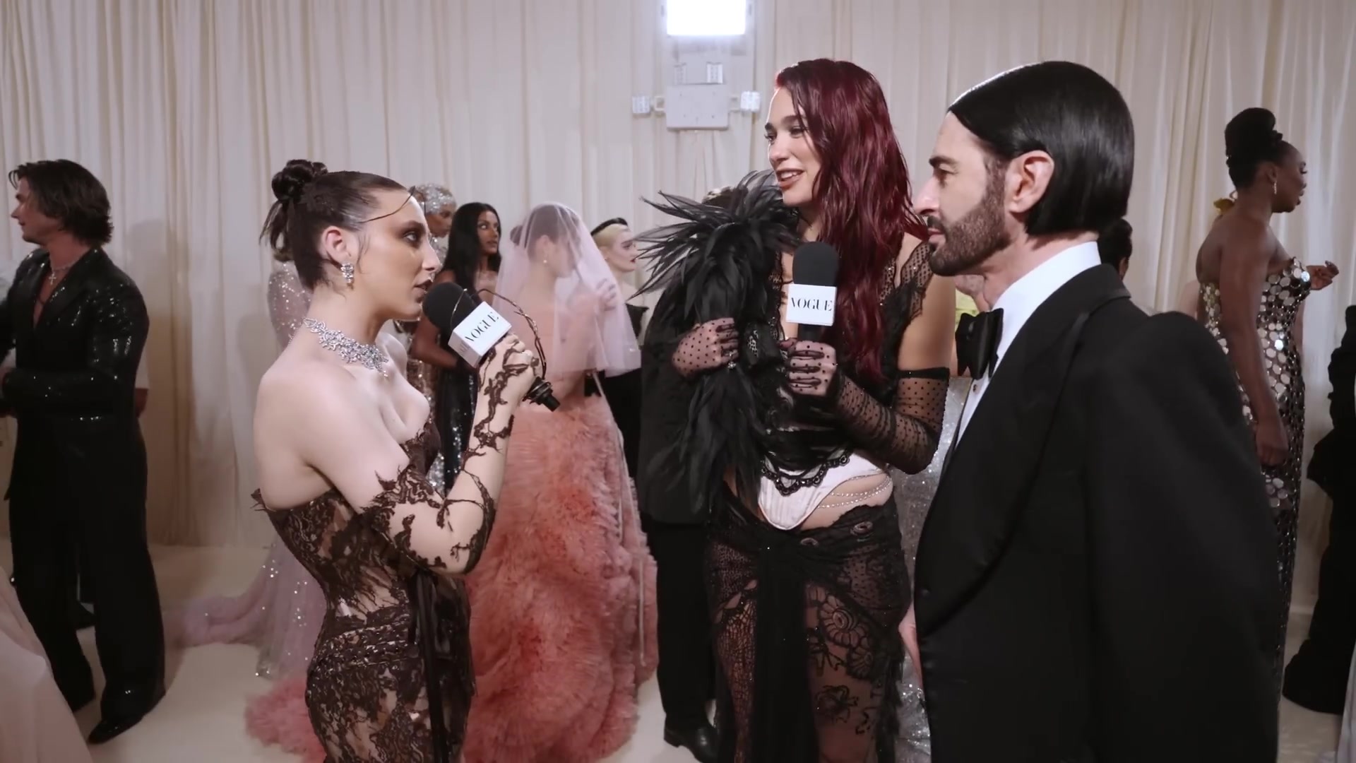 voguemetgalainline042.jpg voguemetgalainline042.jpg