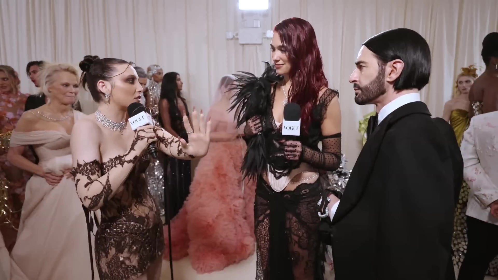 voguemetgalainline085.jpg voguemetgalainline085.jpg