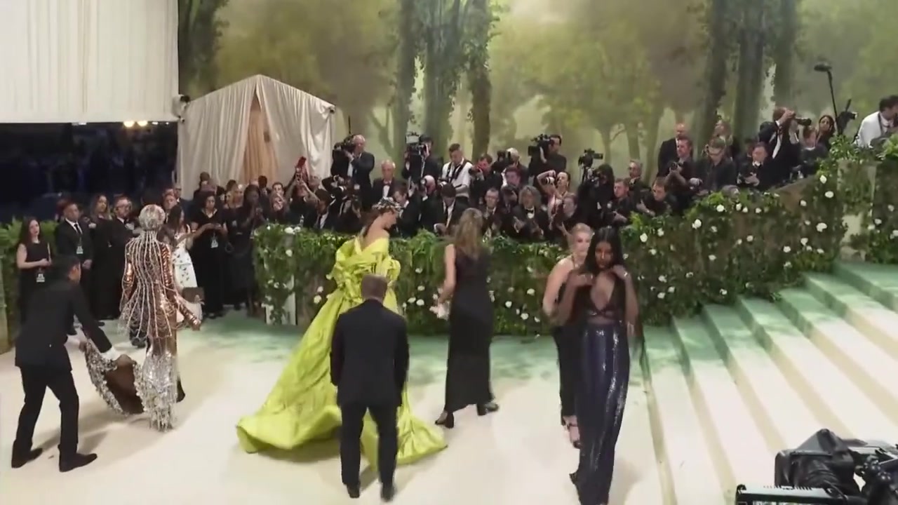 apmetgalacarpet004.jpg apmetgalacarpet004.jpg