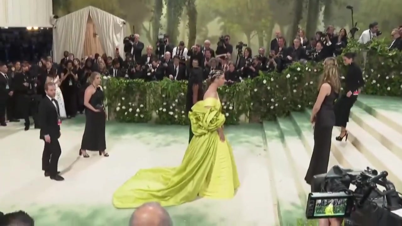 apmetgalacarpet164.jpg apmetgalacarpet164.jpg